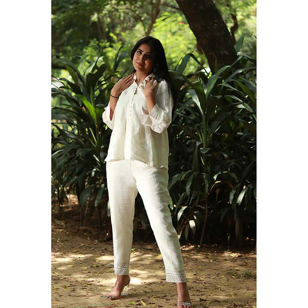 Saatvikei Saral - Plain Co-Ord - Ivory (Set of 2)