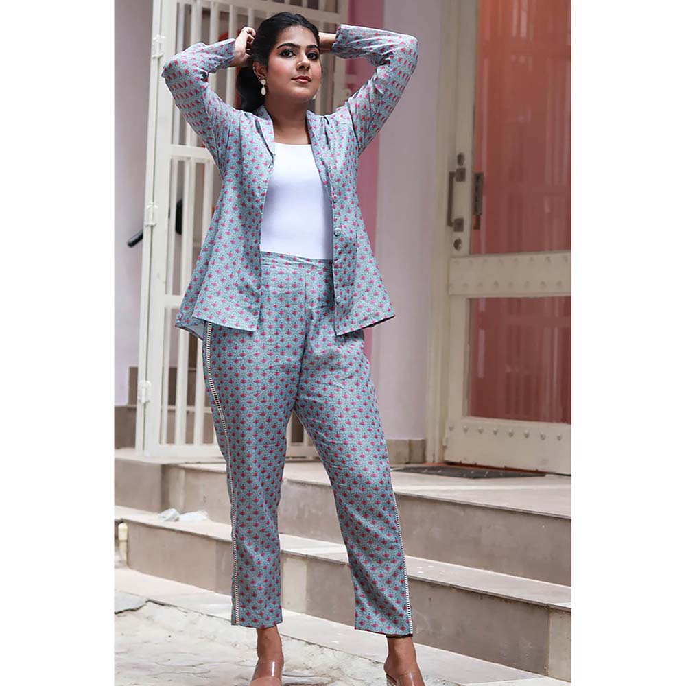 Saatvikei Saral - Printed Co-Ord - Powder Blue (Set of 2)