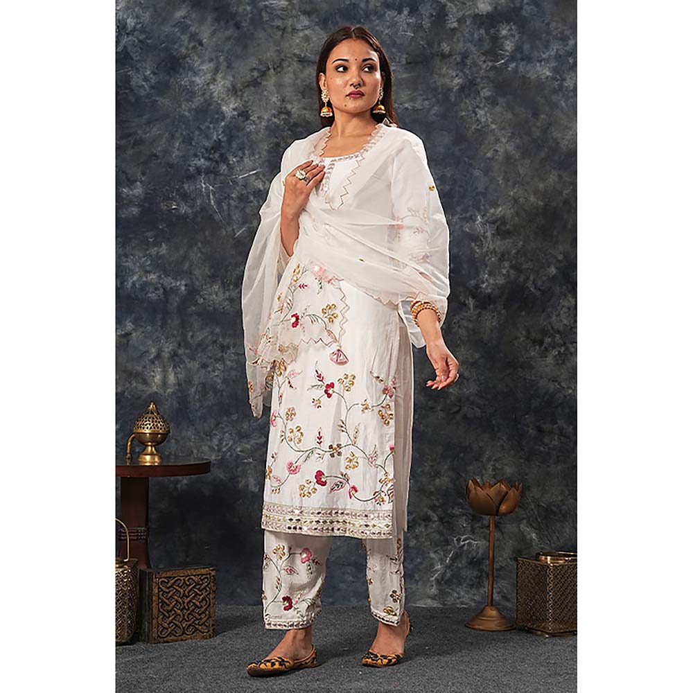 Saatvikei Siya - Ivory Kurta with Palazzo and Dupatta - Limited Edition (Set of 3)