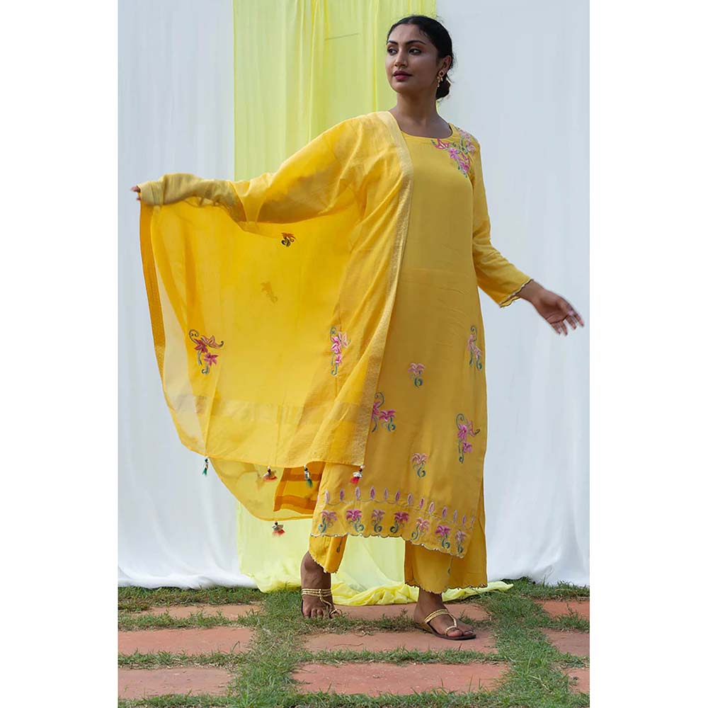 Saatvikei Titli - Yellow Kurta with Palazzo and Dupatta (Set of 3)