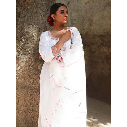 Saatvikei Vaidehi- Ivory Kurta with Palazzo and Dupatta (Set of 3)