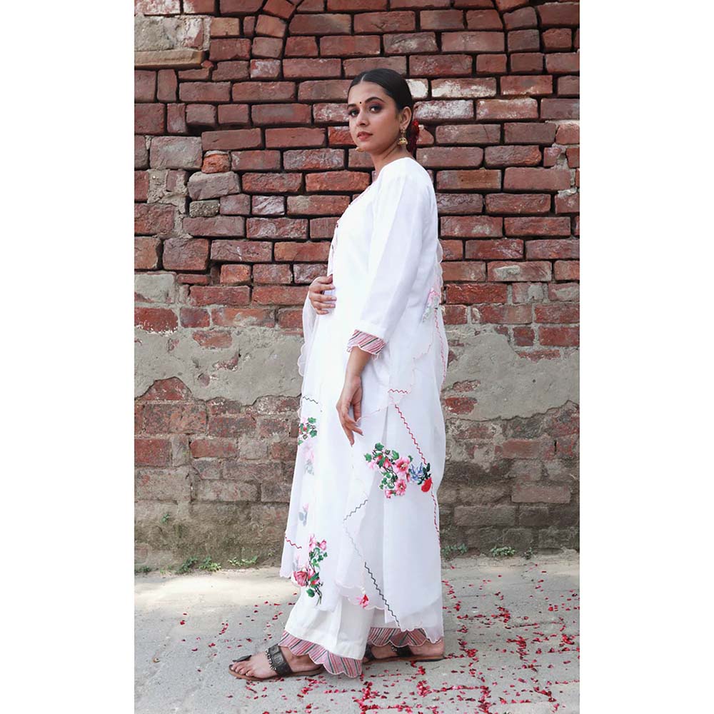 Saatvikei Vaidehi- Ivory Kurta with Palazzo and Dupatta (Set of 3)