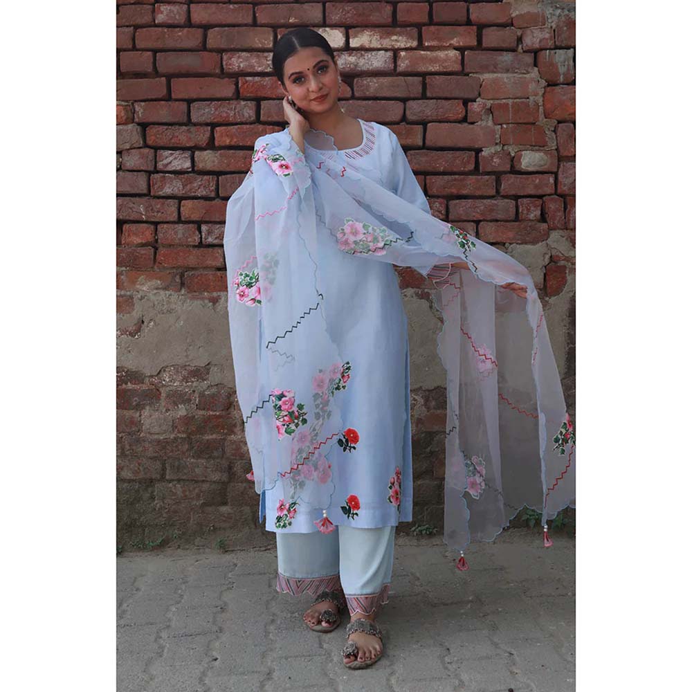 Saatvikei Vaidehi - Sky blue Kurta with Palazzo and Dupatta (Set of 3)