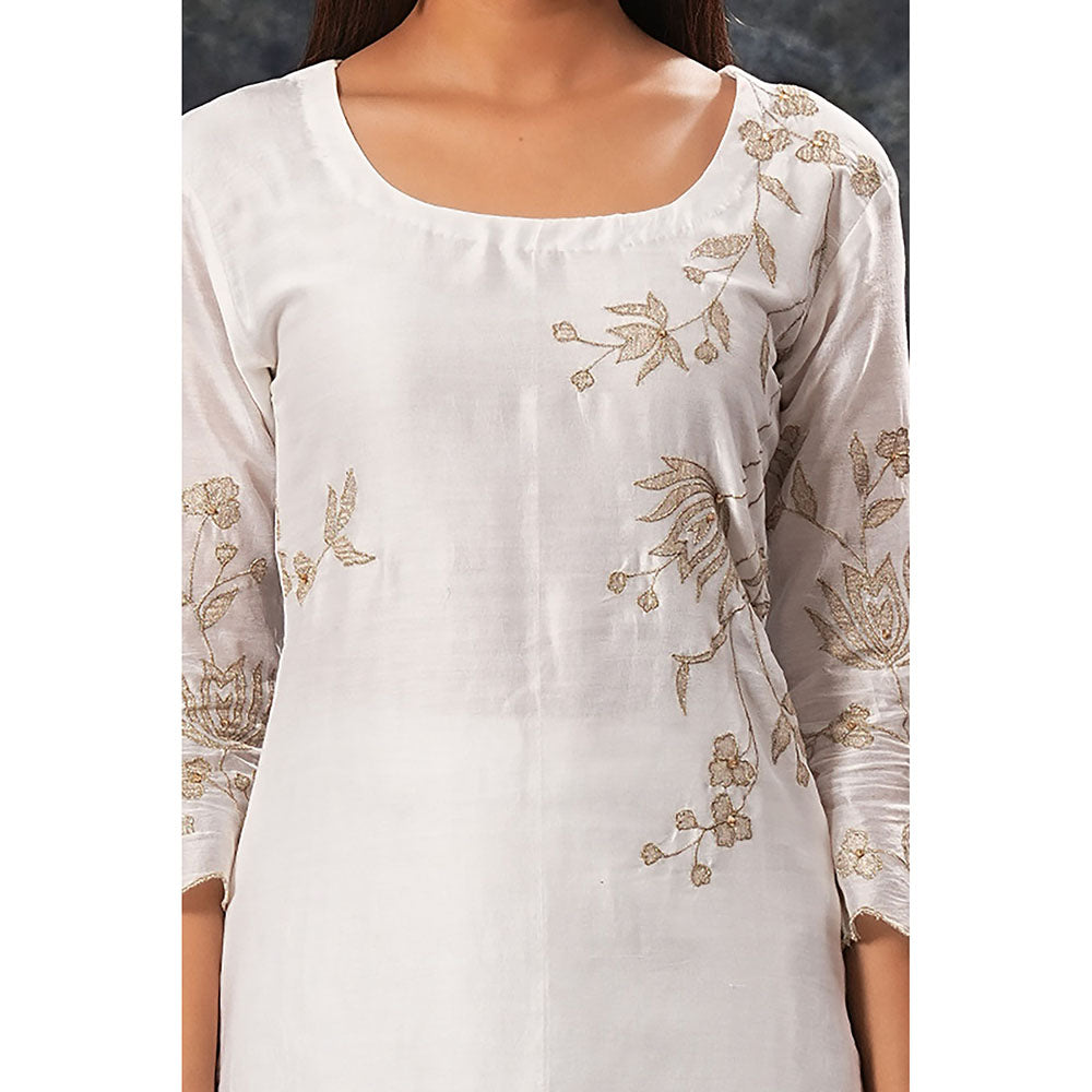 Saatvikei Nandini - Ivory Kurta with Palazzo and Dupatta (Set of 3)