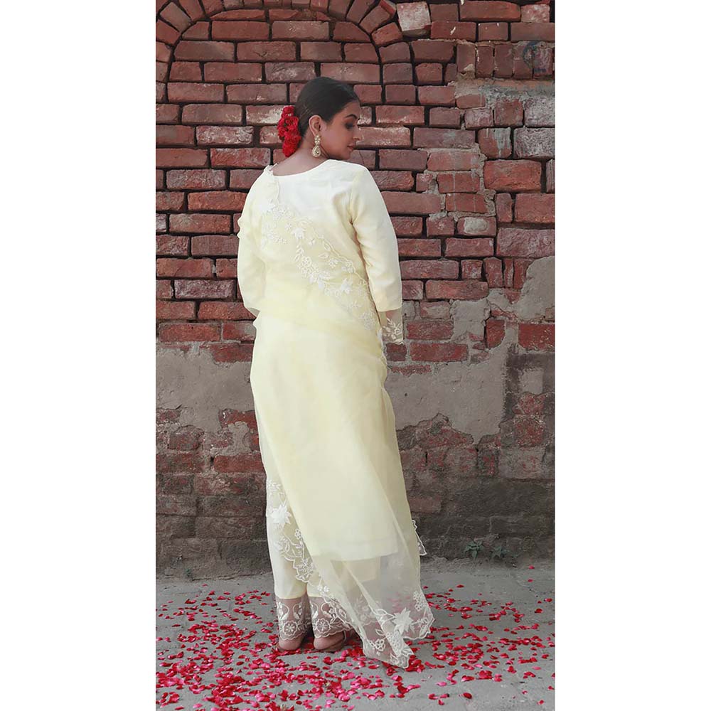 Saatvikei Subhaga- Lemon Yellow Kurta with Palazzo and Dupatta (Set of 3)