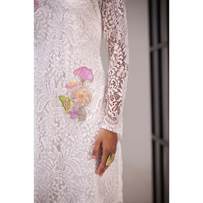 SAKSHI G CHAWLA White Sol Dress
