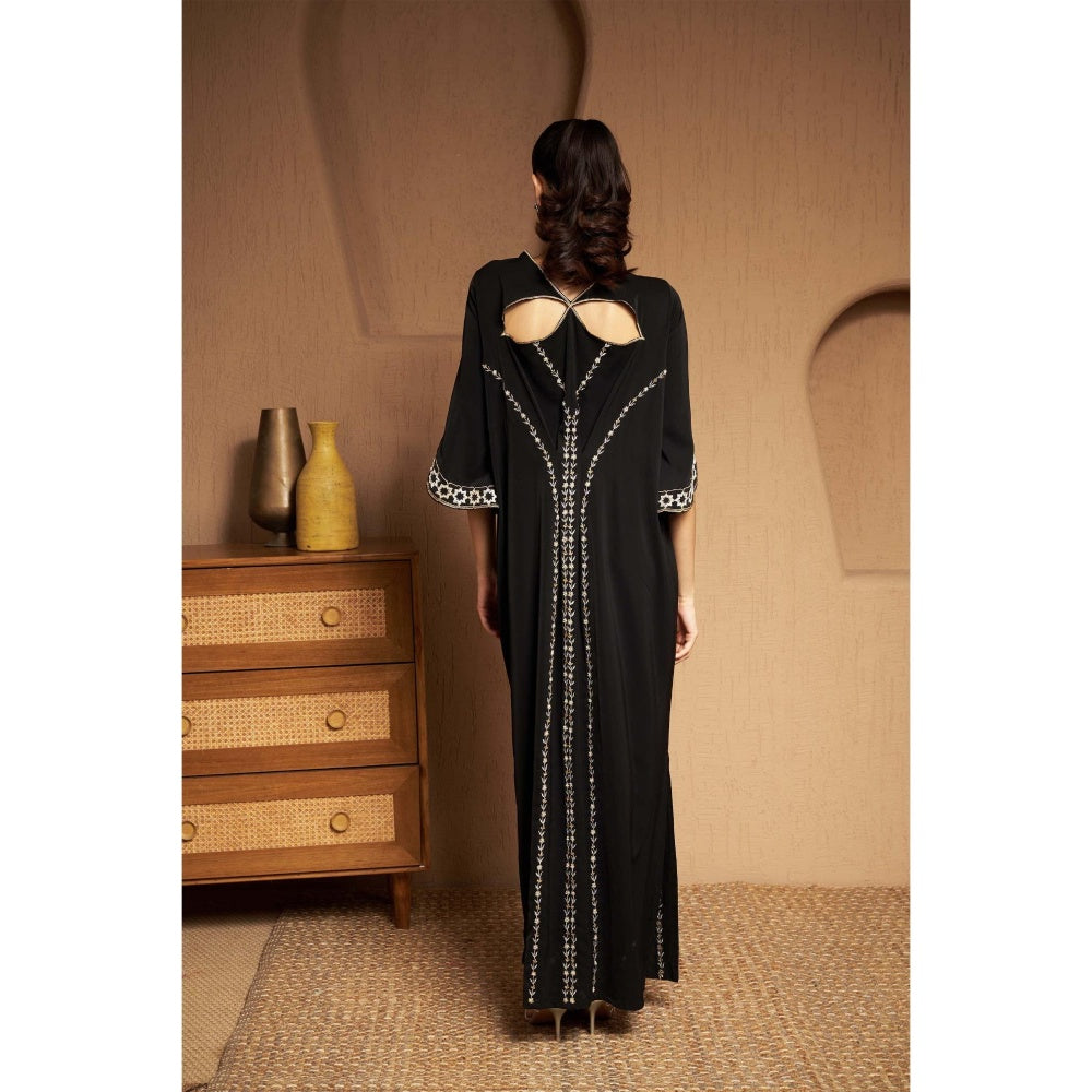 SAKSHI G CHAWLA Crepe V-Neck Black Embroidered Kaftan Dress