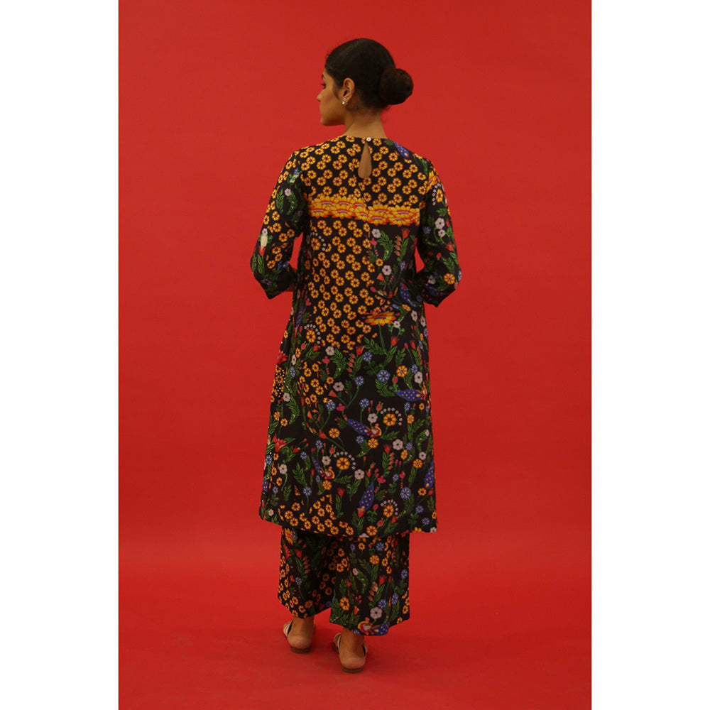 Saksham & Neharicka Kamakshya In Chanderi Co-Ord (Set of 2)