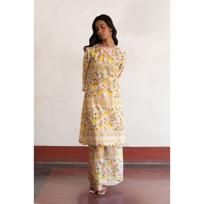 Saksham & Neharicka Yellow Haring Hata Kurta