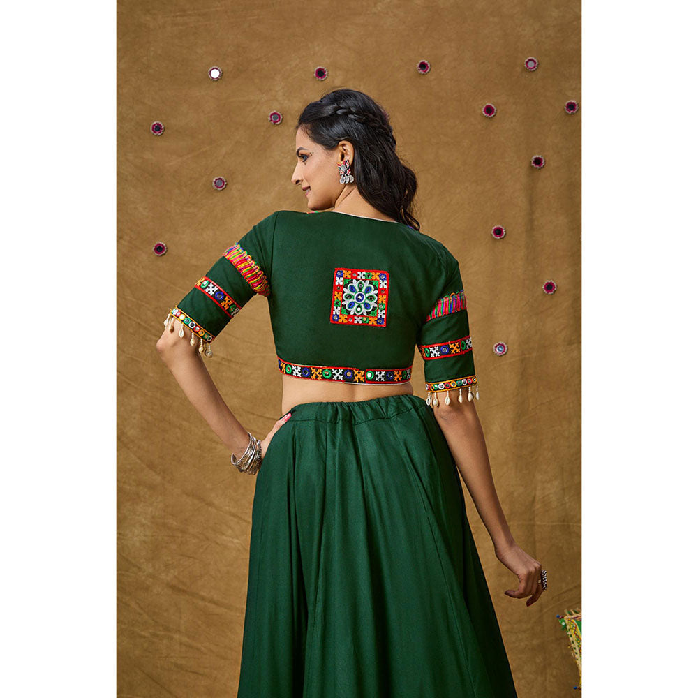 SALWAR STUDIO Green Mirror Work Readymade Padded Blouse