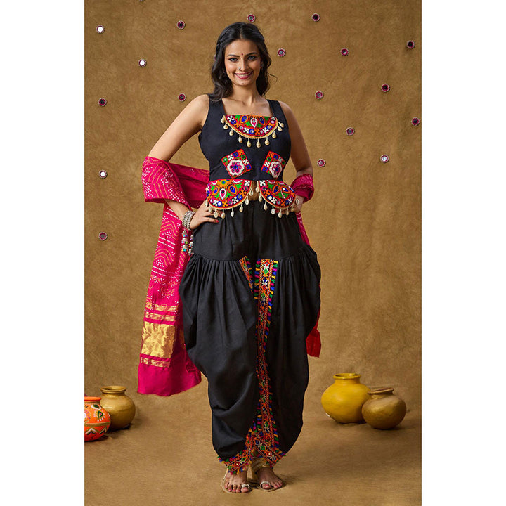 SALWAR STUDIO Black Mirror Work Readymade Padded Blouse