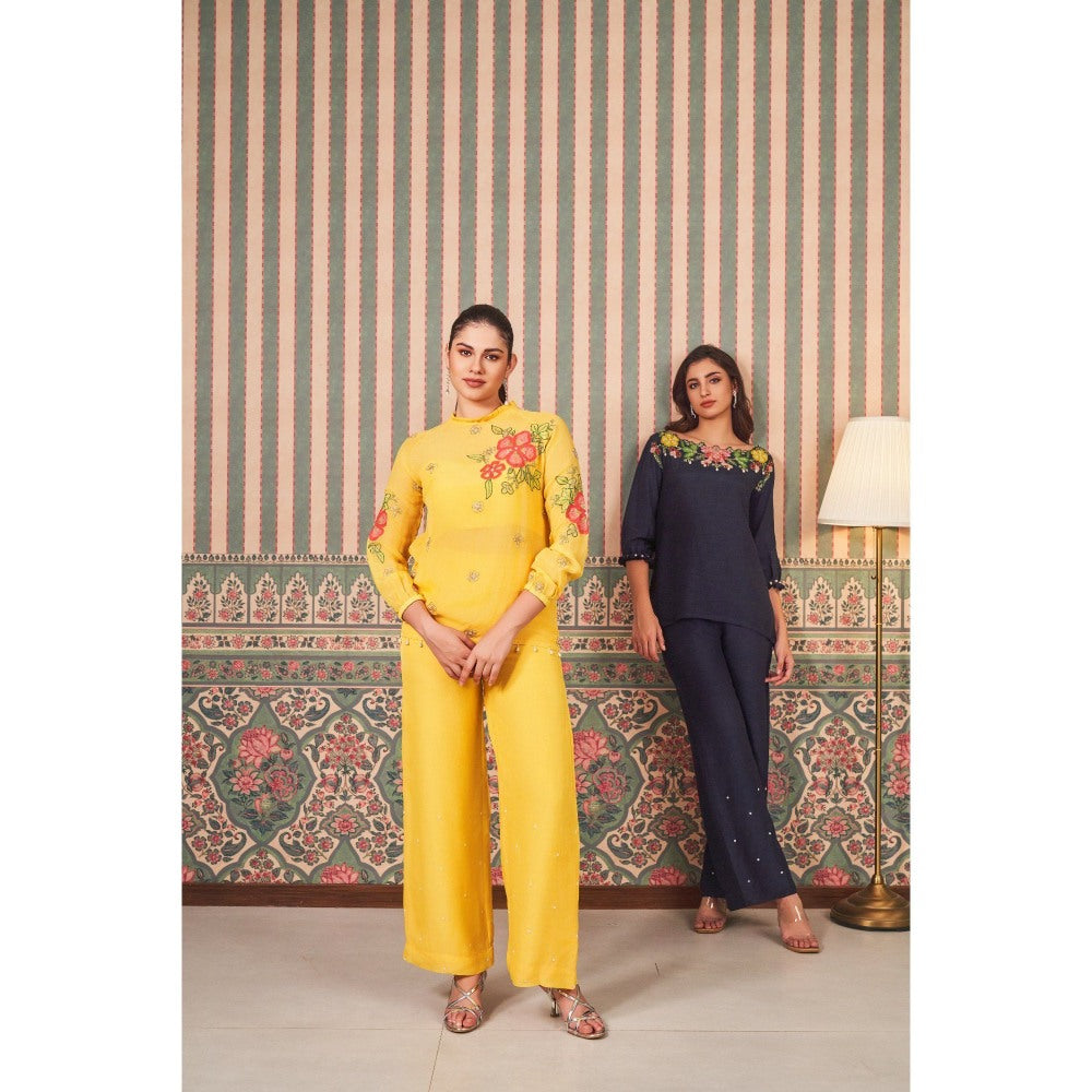 SAMMOHI BY MOKSHA & HIRAL Yellow Applique Hand Embroidery Co-Ord (Set of 2)
