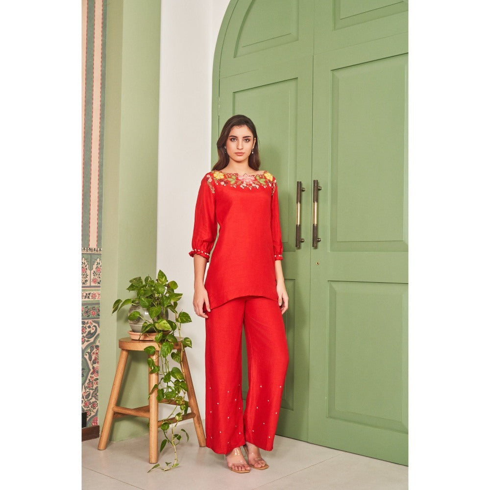 SAMMOHI BY MOKSHA & HIRAL Red Applique Hand Embellishments Co-Ord (Set of 2)