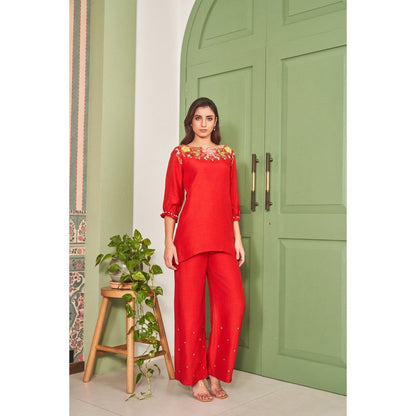 SAMMOHI BY MOKSHA & HIRAL Red Applique Hand Embellishments Co-Ord (Set of 2)