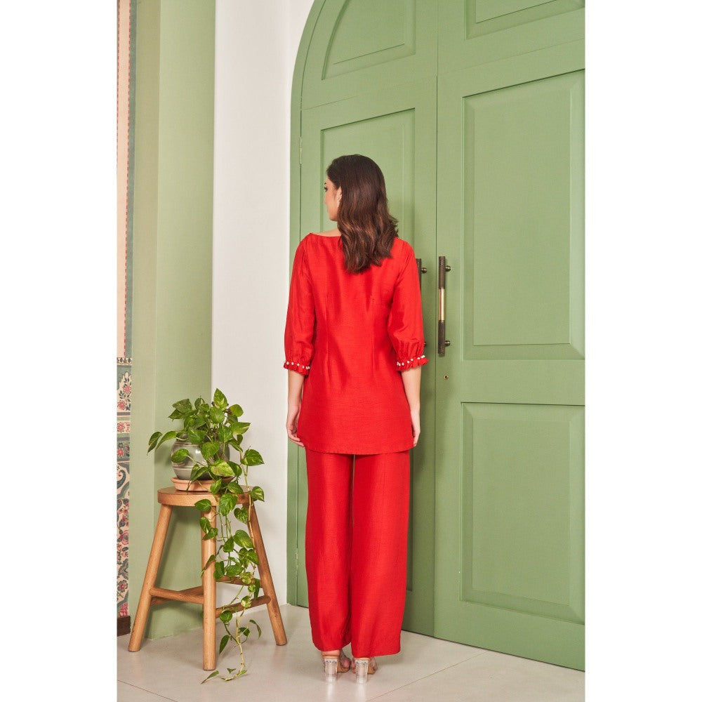 SAMMOHI BY MOKSHA & HIRAL Red Applique Hand Embellishments Co-Ord (Set of 2)