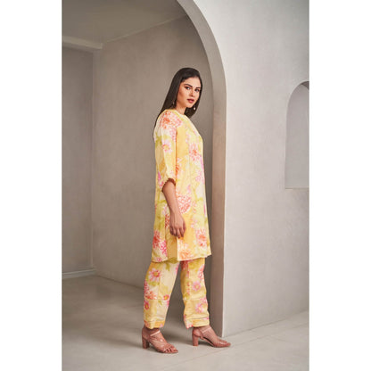 SAMMOHI BY MOKSHA & HIRAL Sunshine Yellow Kurta with Pant (Set of 2)