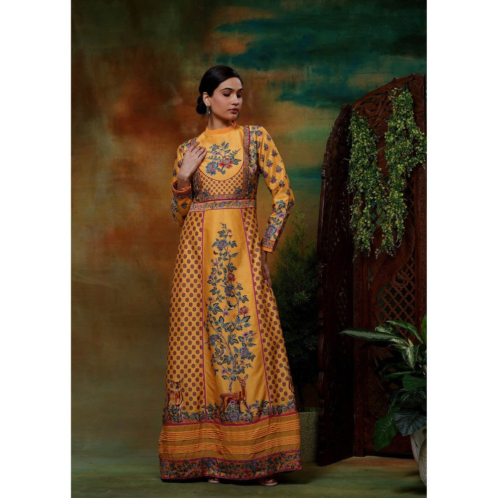 Samvrih Yellow Swarn Hiran Ghera Dress
