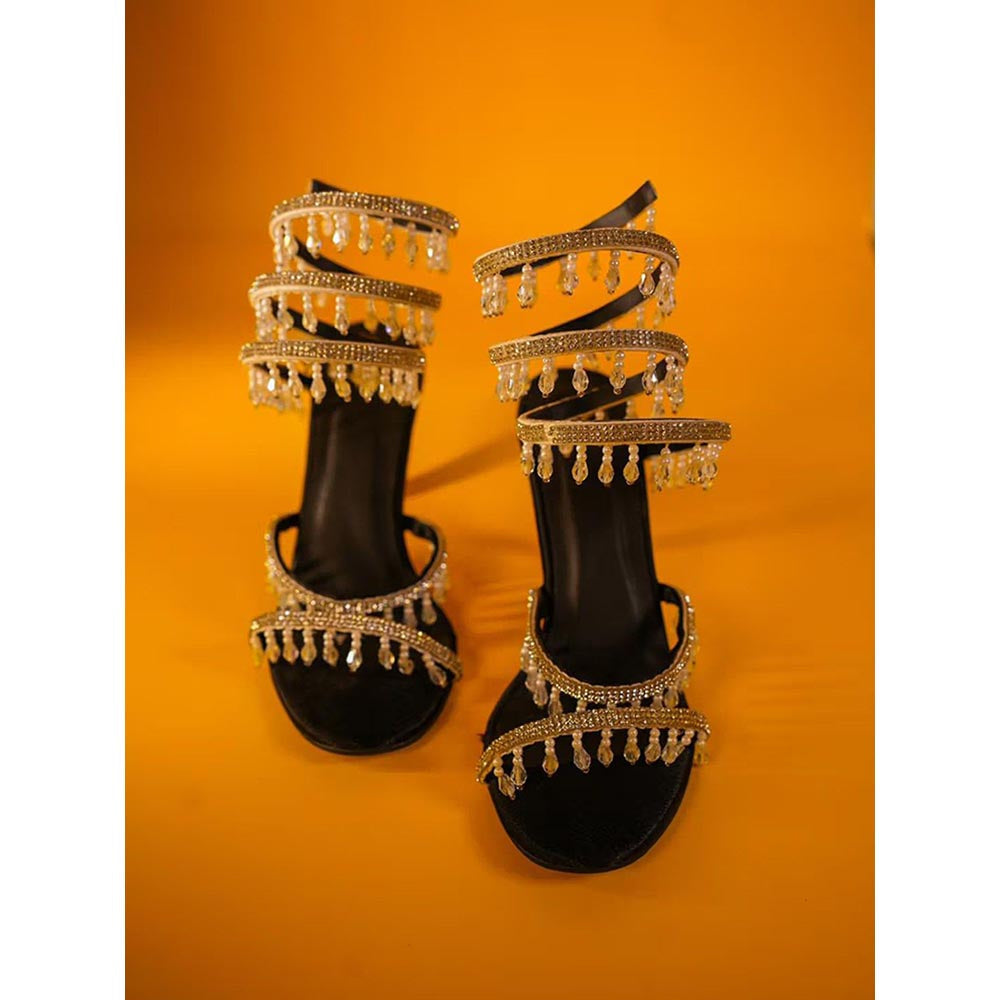 Sana K Luxurious Footwear Black Silver Spring With Emblishment Heel Sandals