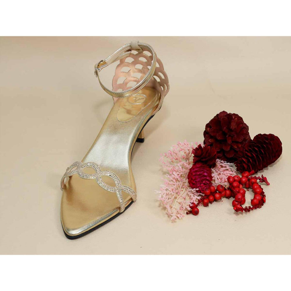 Sana K Luxurious Footwear Gold Scallop Kitten Heels