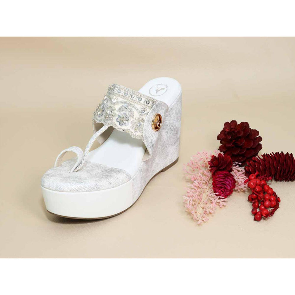 Sana K Luxurious Footwear White Kolhapuri Wedges