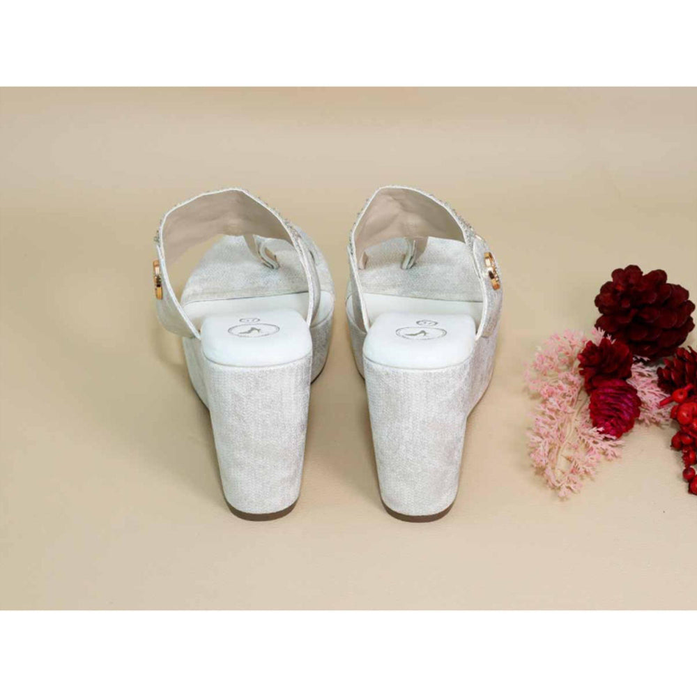 Sana K Luxurious Footwear White Kolhapuri Wedges
