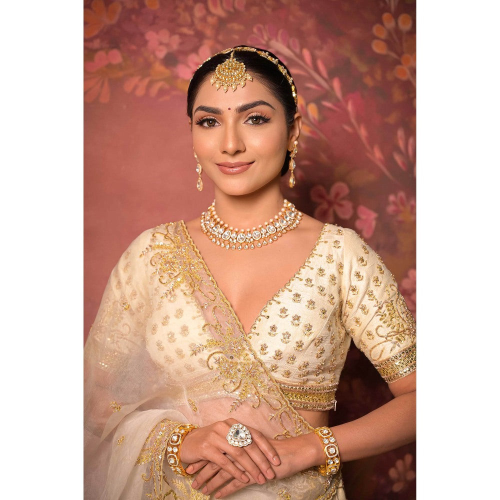Sanjana Thakur Cream Bridal Lehenga with Blouse and 2 Dupatta (Set of 4)