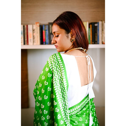 SARI KI ALMARI Green Printed Silk Handwoven Saree with Unstitched Blouse