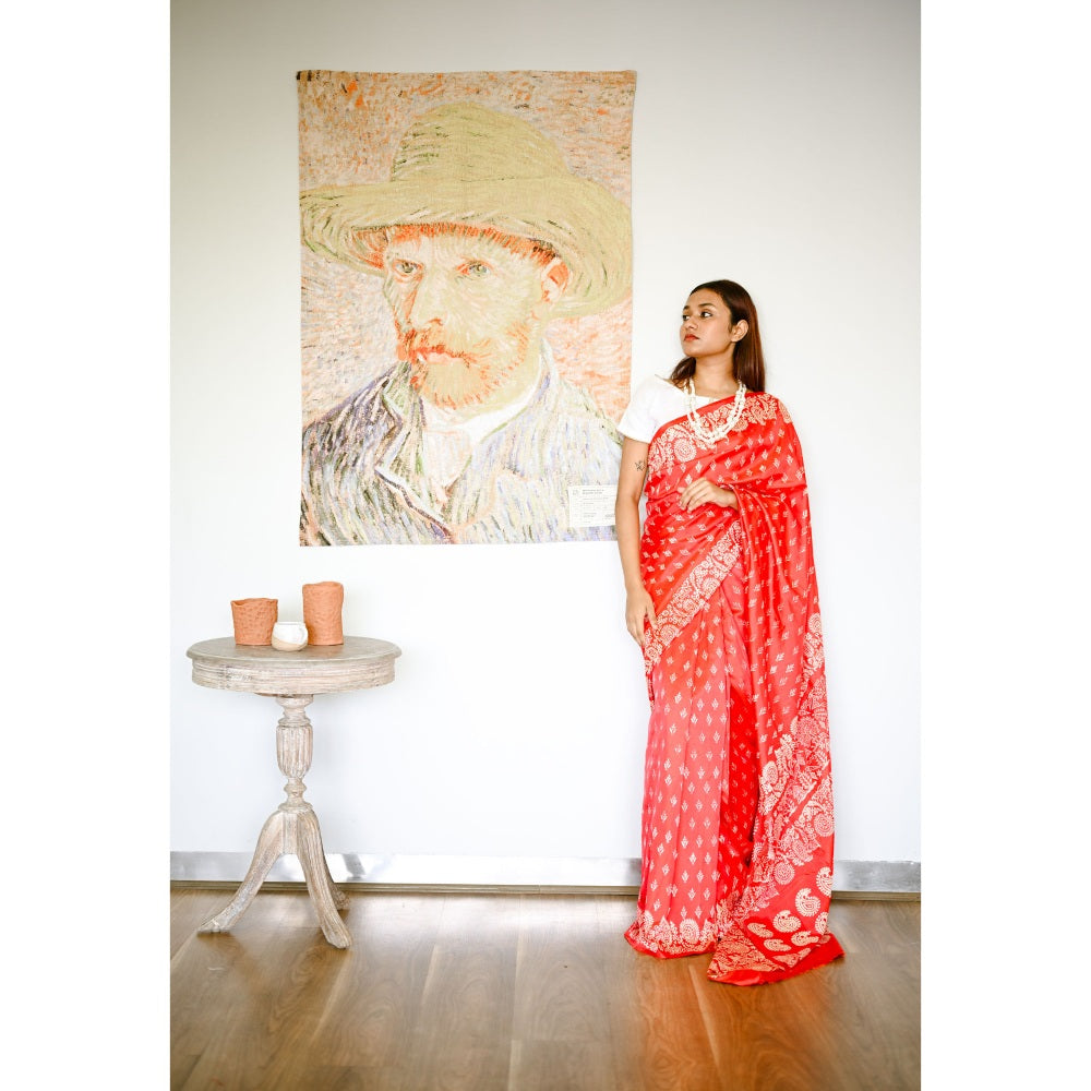 SARI KI ALMARI Printed Red Silk Handwoven Saree with Unstitched Blouse