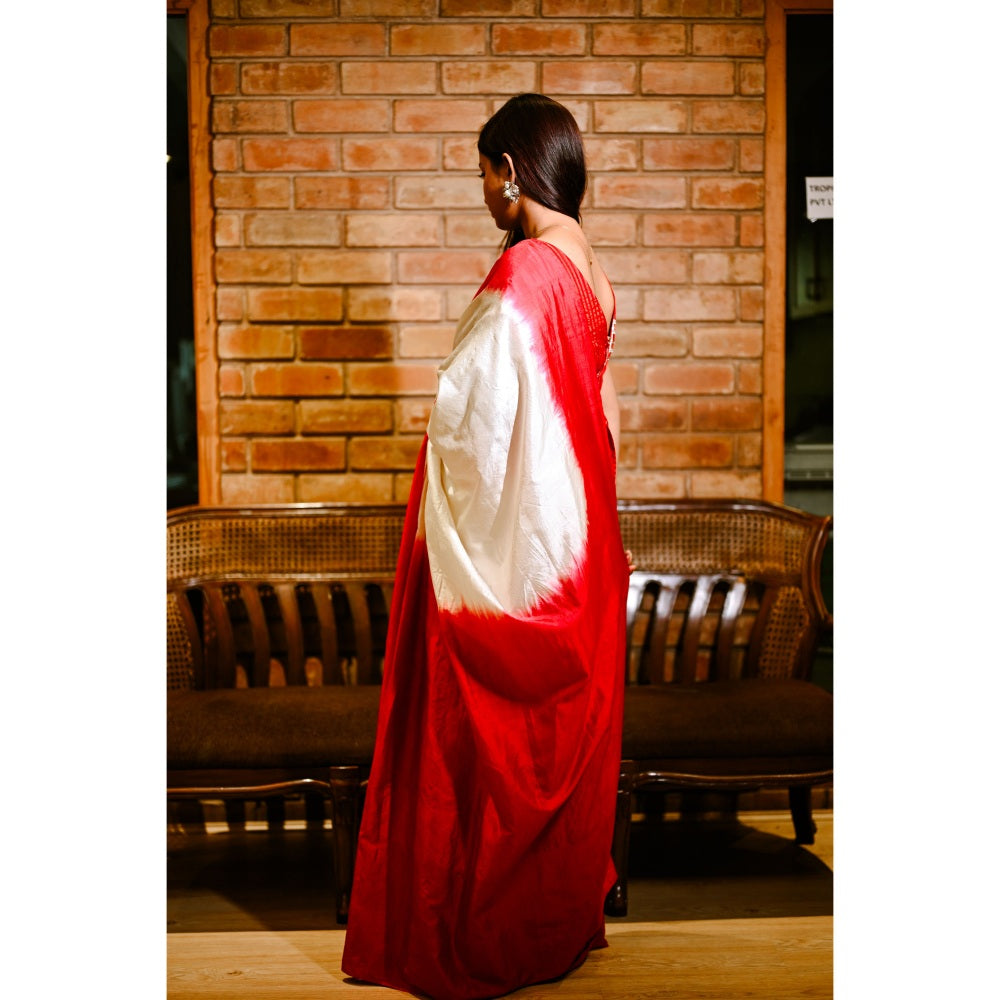 SARI KI ALMARI Alta Red Handwoven Bengali Silk Saree with Unstitched Blouse