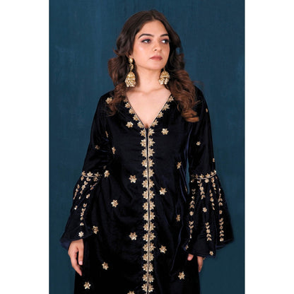 SAUBHAGYA Navy Blue Velvet Kurta and Pant (Set of 2)