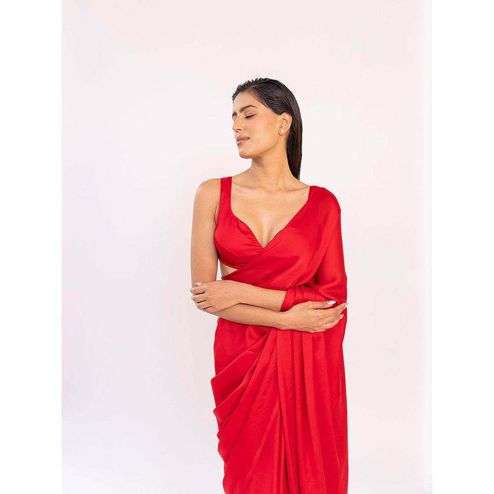 SHAAKHA Red Solid Saree with Unstitched Blouse