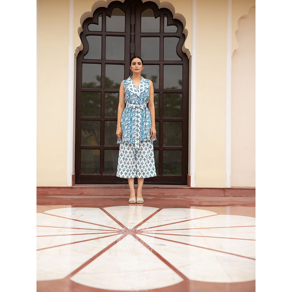 SHAAKHA Blue Floral Printed Sleeveless Notched Lapel Jacket With Pant & Belt (Set of 3)