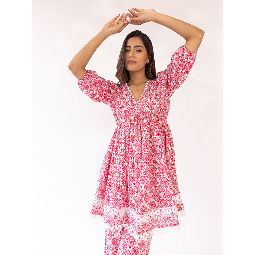 SHAAKHA Pink Floral Printed Puff Sleeves V-Neck Kurta With Pant (Set of 2)