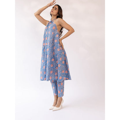 SHAAKHA Blue Floral Printed Sleeveless Halter Neck Kurta With Pant (Set of 2)