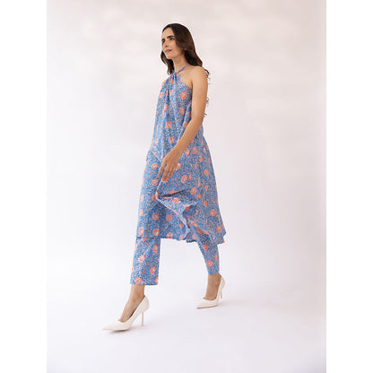 SHAAKHA Blue Floral Printed Sleeveless Halter Neck Kurta With Pant (Set of 2)