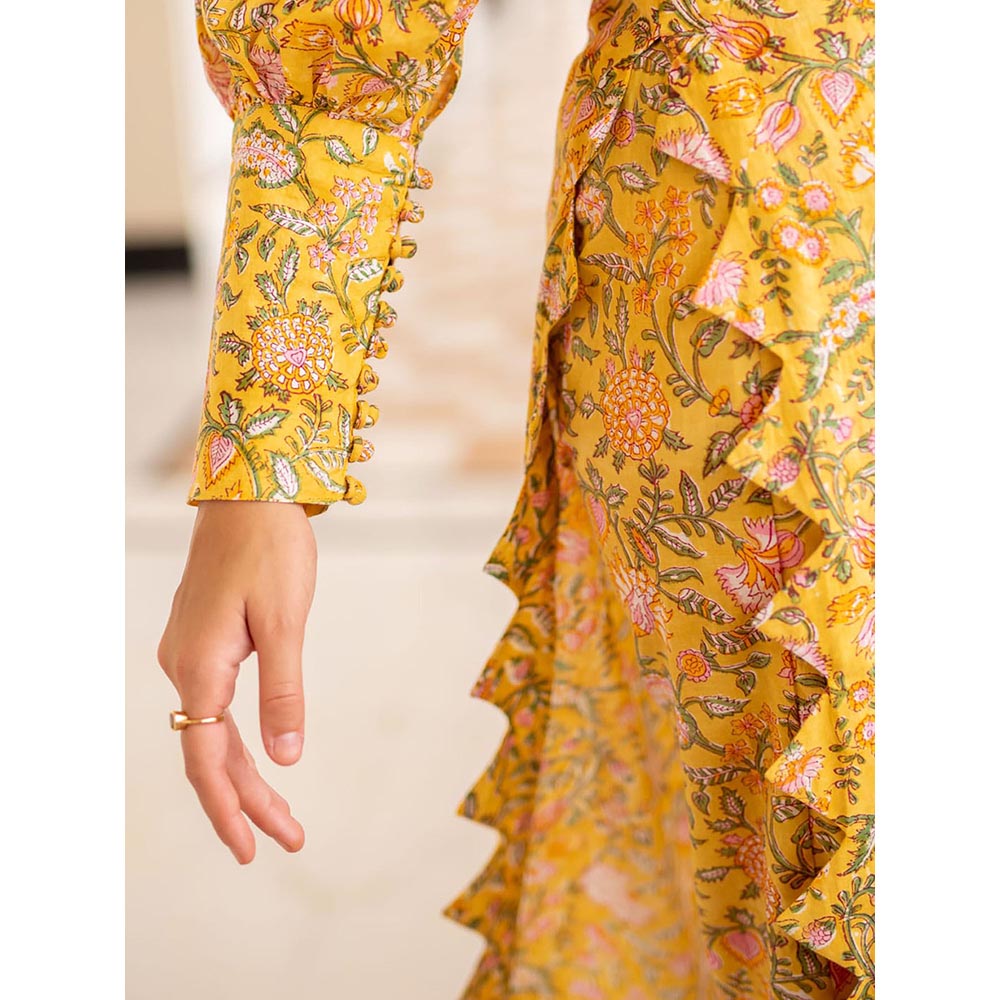 SHAAKHA Yellow Floral Printed Balloon Sleeve V-Neck Kurta With Pant & Dupatta (Set of 3)