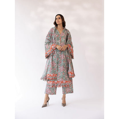 SHAAKHA Green Floral Printed Flared Sleeves V-Neck Kurta With Pant & Dupatta (Set of 3)