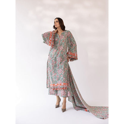 SHAAKHA Green Floral Printed Flared Sleeves V-Neck Kurta With Pant & Dupatta (Set of 3)