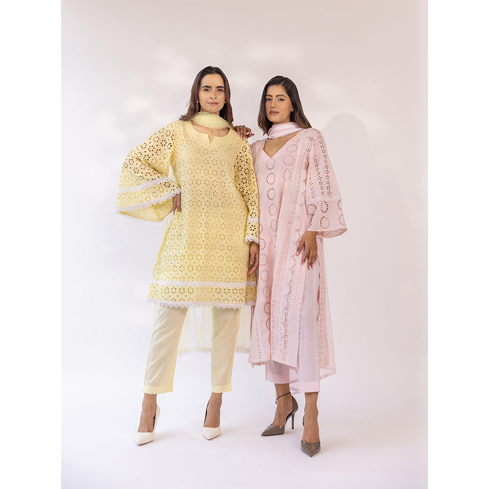 SHAAKHA Pink Embroidered Lace Work Full Sleeves V-Neck Kurta With Pant & Dupatta (Set of 3)