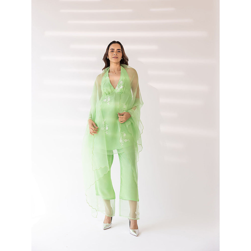 SHAAKHA Green Embroidered Sleeveless Halter Neck Kurta With Pant & Dupatta (Set of 3)