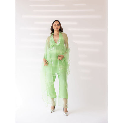 SHAAKHA Green Embroidered Sleeveless Halter Neck Kurta With Pant & Dupatta (Set of 3)