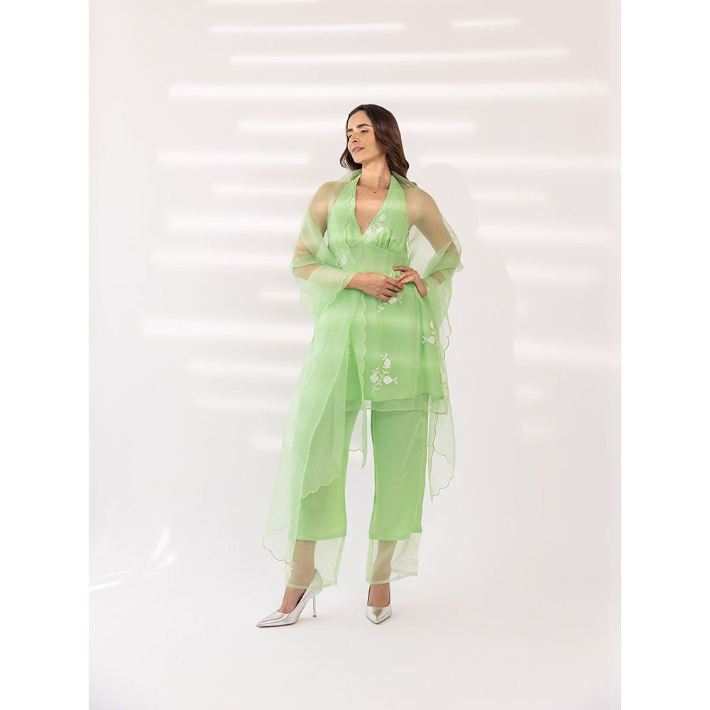 SHAAKHA Green Embroidered Sleeveless Halter Neck Kurta With Pant & Dupatta (Set of 3)