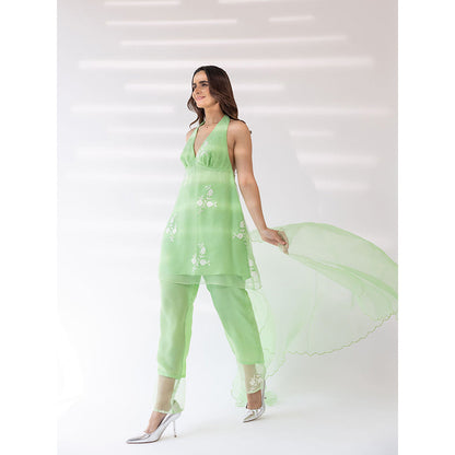 SHAAKHA Green Embroidered Sleeveless Halter Neck Kurta With Pant & Dupatta (Set of 3)