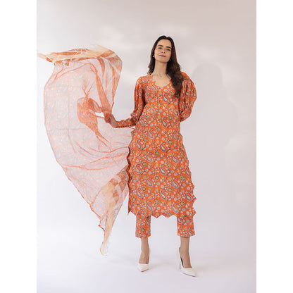 SHAAKHA Orange Paisley Printed Balloon Sleeve V-Neck Kurta With Pant & Dupatta (Set of 3)