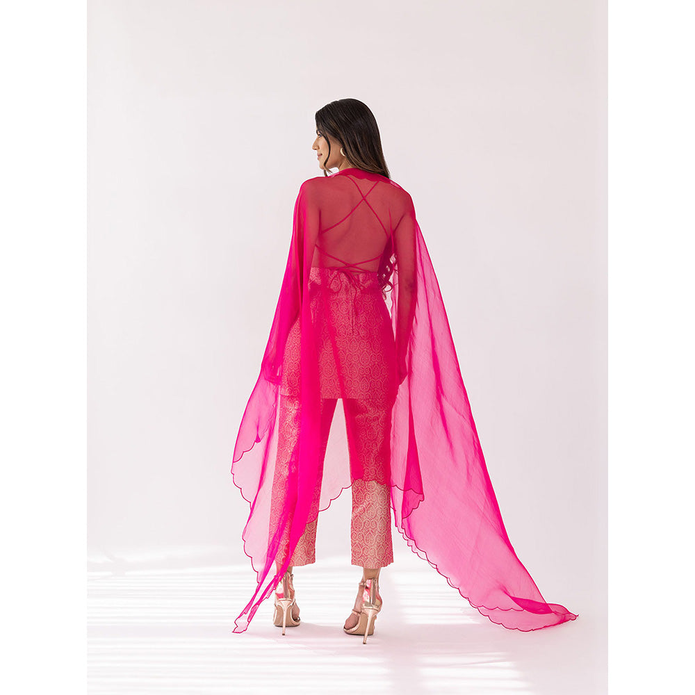 SHAAKHA Pink Printed Sleeveless Shoulder Strap Kurta With Pant & Dupatta (Set of 3)