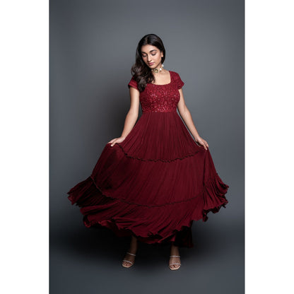 Shahmeen Husain Maroon Chikankari Pleated Maxi Dress with Dupatta (Set of 2)