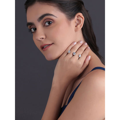 Shaze Silver Rhodium-Plated American Diamond Shinning Star 2 Finger Ring