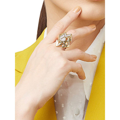 Shaze Amoeba Casual Ring Made of Brass Cubic Zirconina Stones Ring Size 5