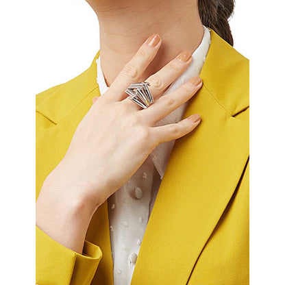 Shaze Interlocked Minimalistic Cubic Zirconina Ring Size 6