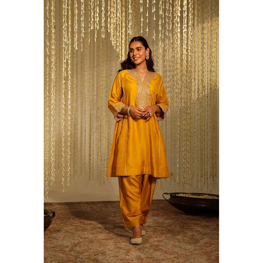 Sheetal Batra Mehnaaz Kurta & Salwar-Mustard (Set of 2)